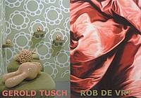 links: Keramiken des Künstlers Gerold Tusch, rechts: Malerei von Rob de Vry (Detail)